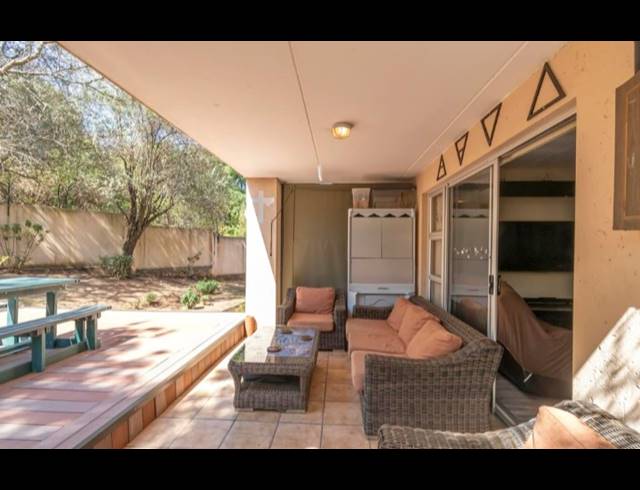 2 bed property to rent in SHARONLEA